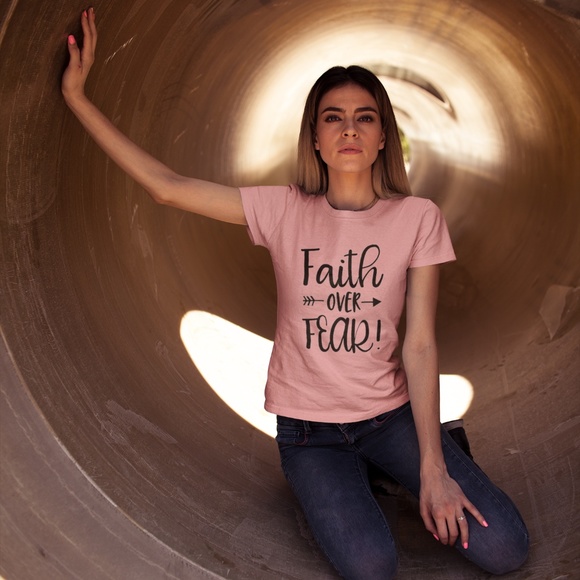 T-Shirt Addicts Tops - Faith Over Fear T-Shirt